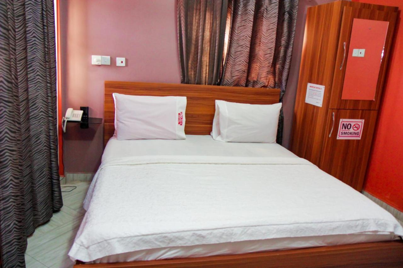Hilton View Hotel Ogbodjo Экстерьер фото