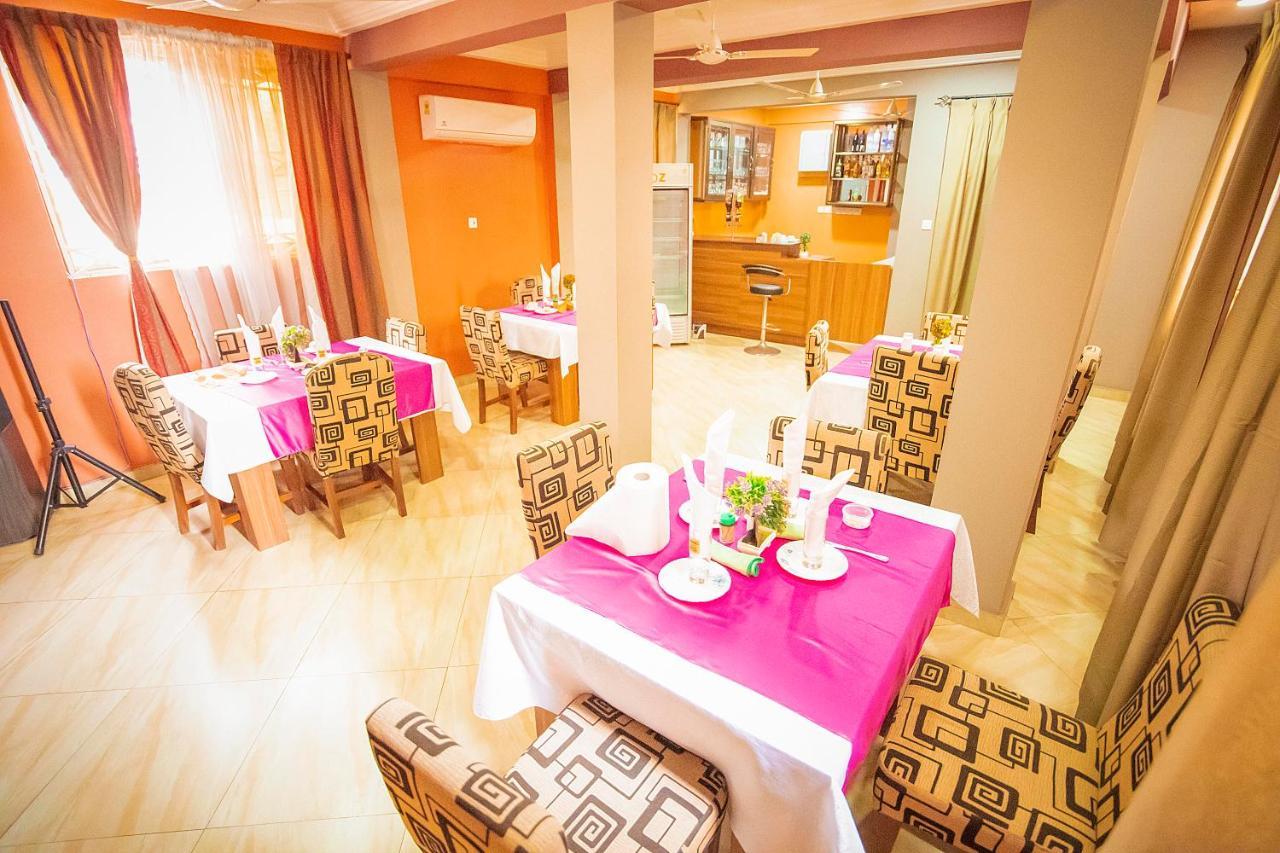 Hilton View Hotel Ogbodjo Экстерьер фото