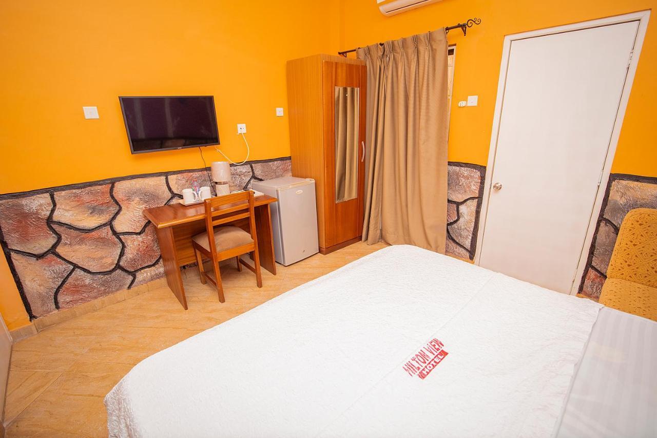 Hilton View Hotel Ogbodjo Экстерьер фото